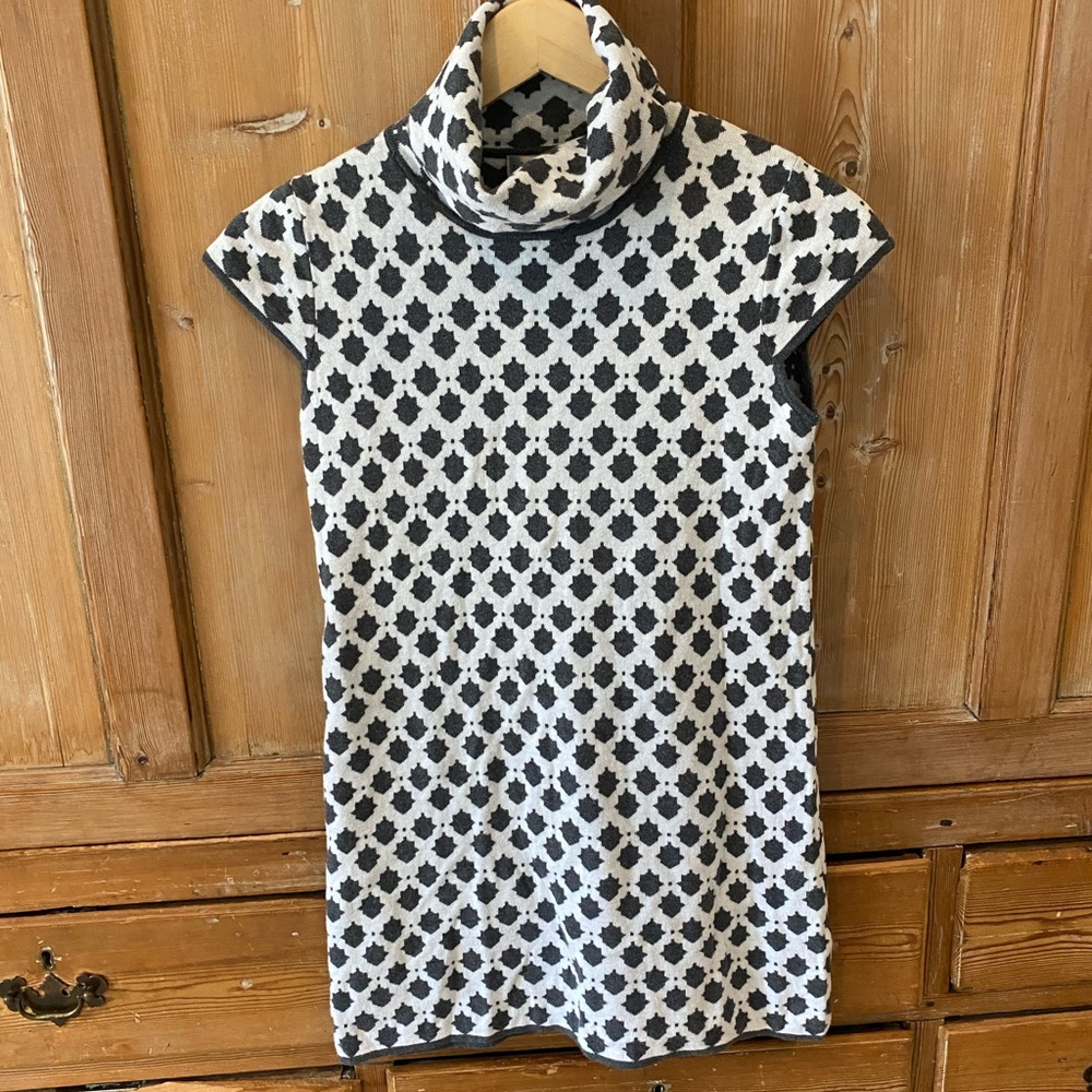 Trish Scully dress Size 8 grey and white